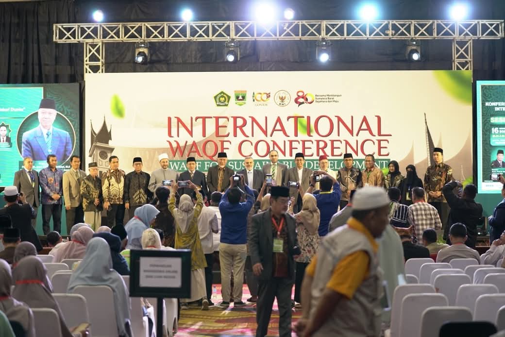 Konferensi Wakaf Internasional 2025 Resmi Ditutup, Mahyeldi Tegaskan Sumbar Siap Jadi Episentrum Gerakan Wakaf Nasional