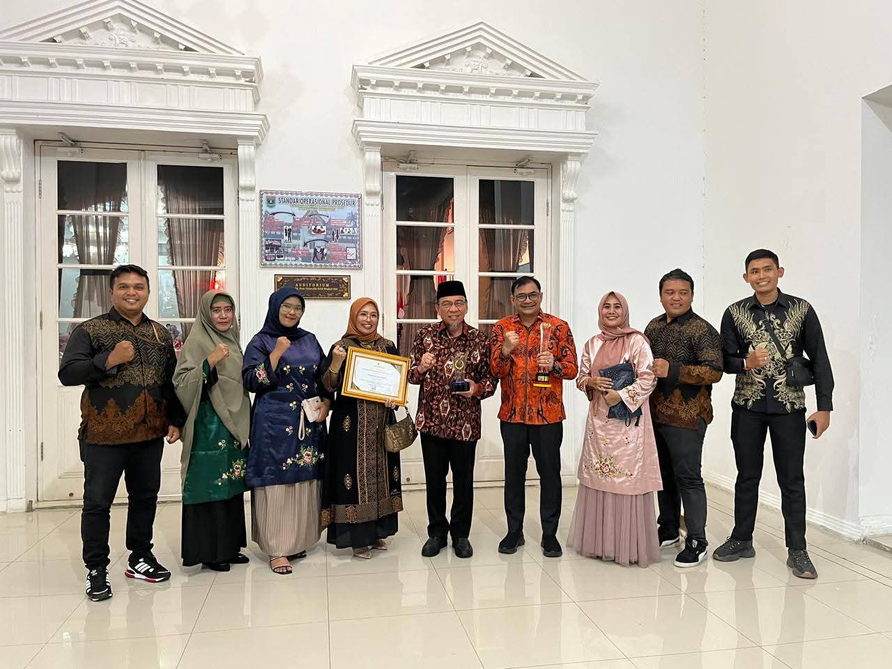 Padang Peringkat Satu KIP 2025, Wawako Maigus Nasir Dianugerahi Achievement Motivation Person