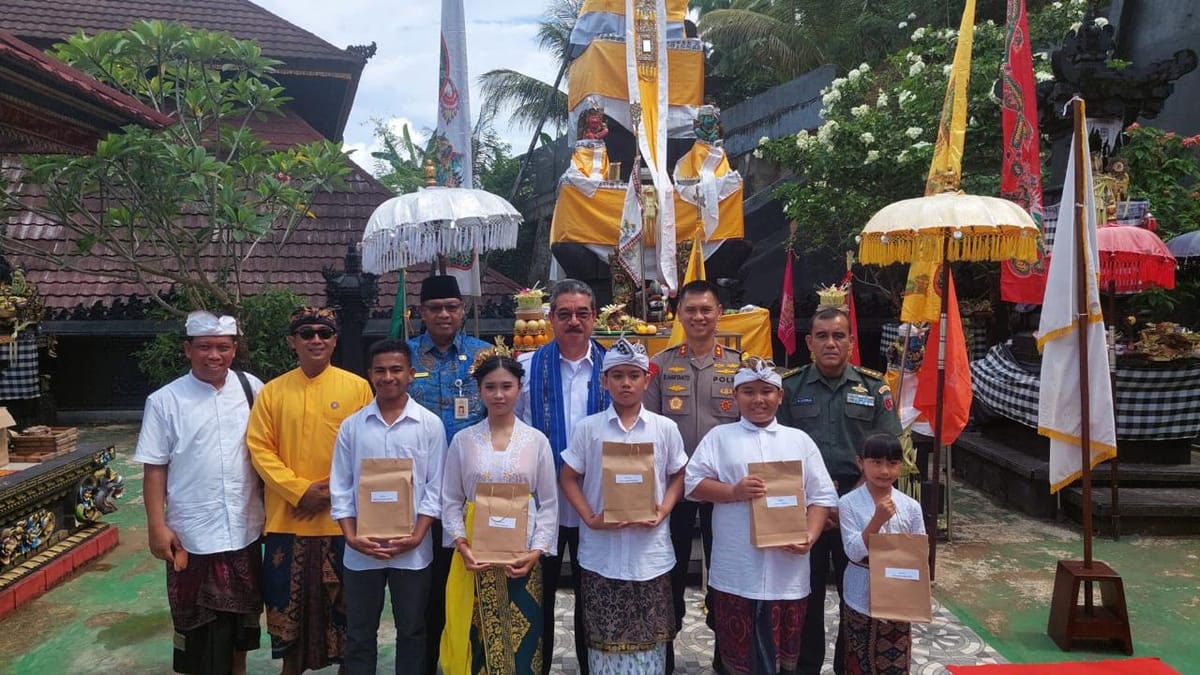 Gubernur Maluku resmikan Candi Bentar Ambon