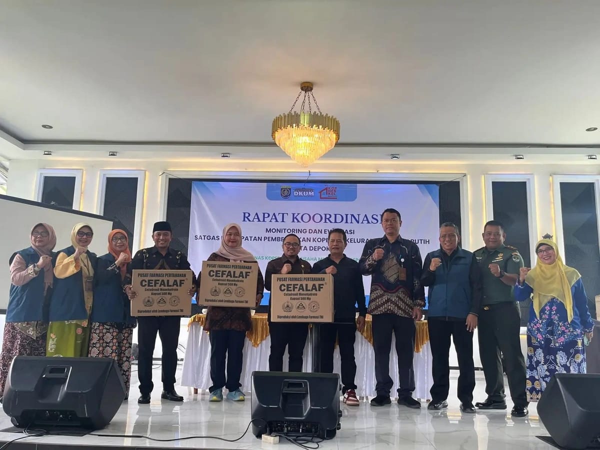 Distribusi Obat melalui layanan Apotek di Koperasi Kelurahan Merah Putih