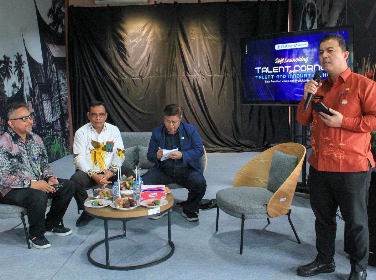 Disnakertrans Sumbar Dorong Transformasi Melalui Pelatihan