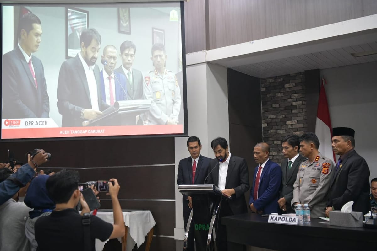 Gubernur Mualem Tetapkan Aceh Darurat Bencana