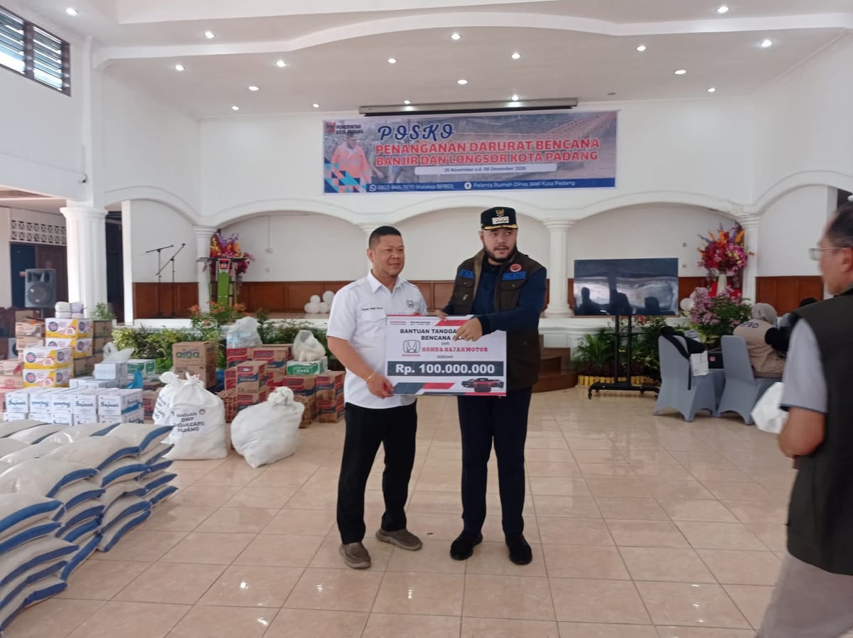 Peduli Bencana, Pihak Swasta Salurkan Bantuan Melalui Posko Utama Palanta Rumah Dinas Wali Kota