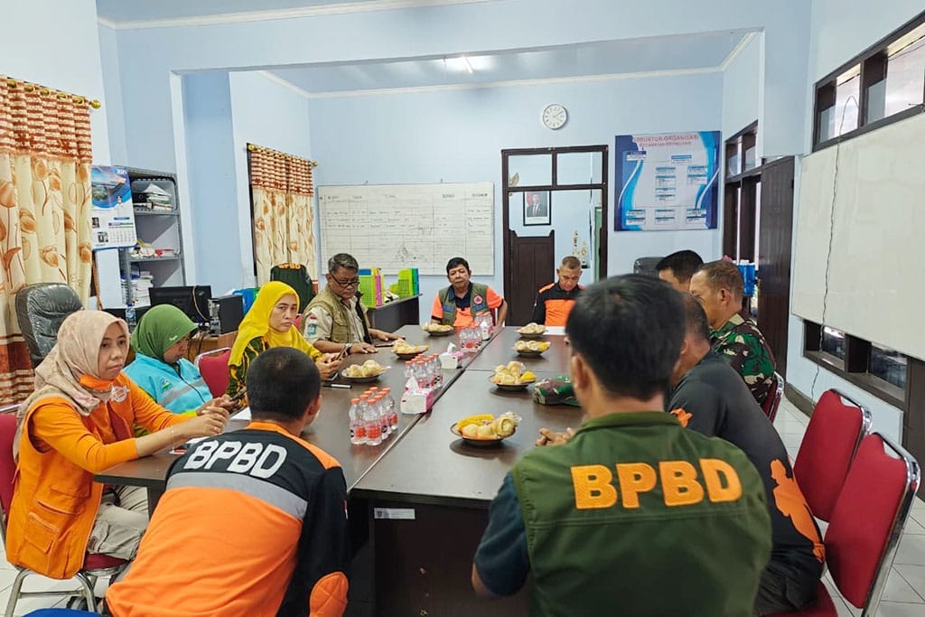 Koordinasi Terstruktur Perkuat Penanganan Pengungsian dan Distribusi Logistik Pasca-Erupsi Semeru