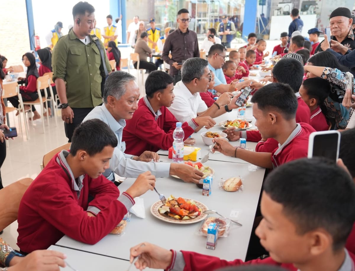 Menteri Dody  Menyatakan SR Sebagai Tempat Belajar Juga Rumah Kedua Bagi Anak Anak