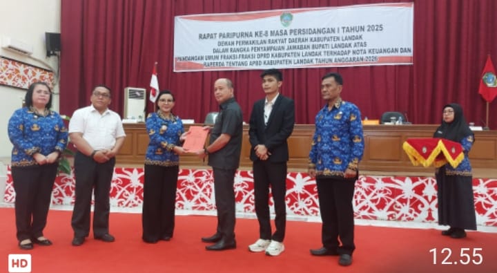 DPRD Landak Gelar Paripurna Jawaban Bupati Terhadap Nota keuangan dan Raperda APBD 2026