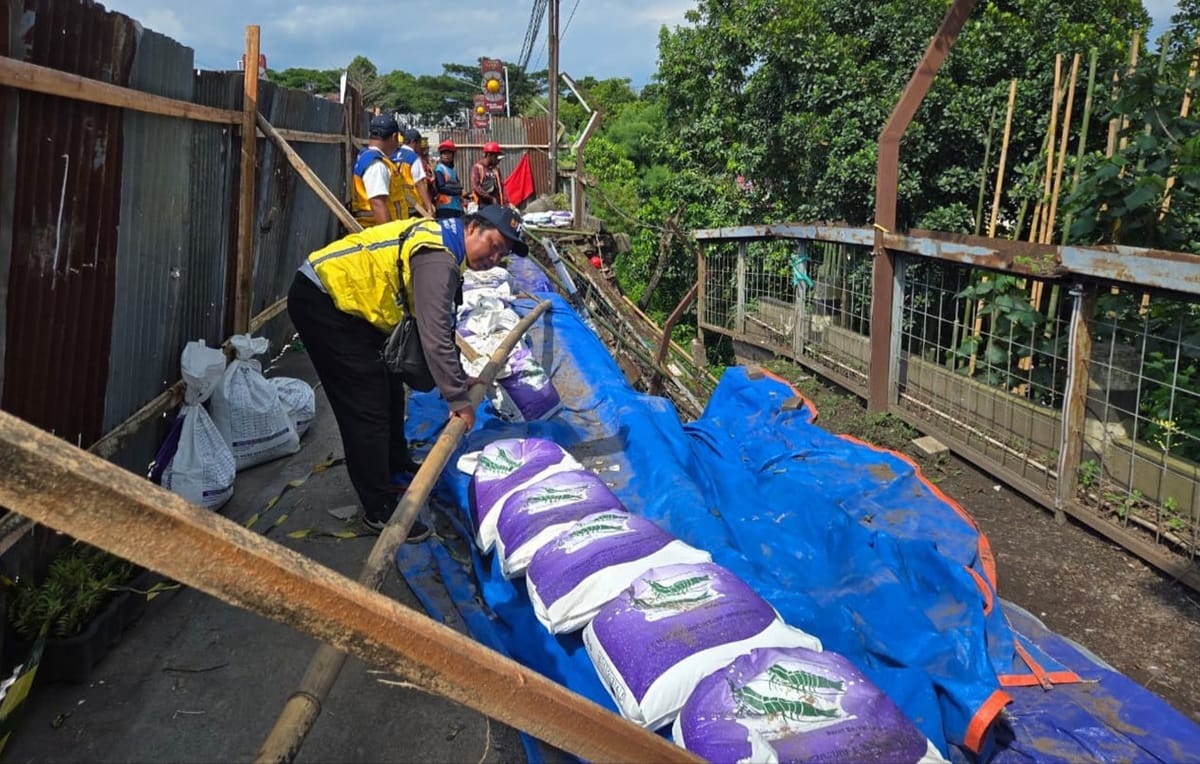 Gerak Cepat Kementerian PU Tangani Longsoran Oprit Jembatan Brantas di Kota Malang