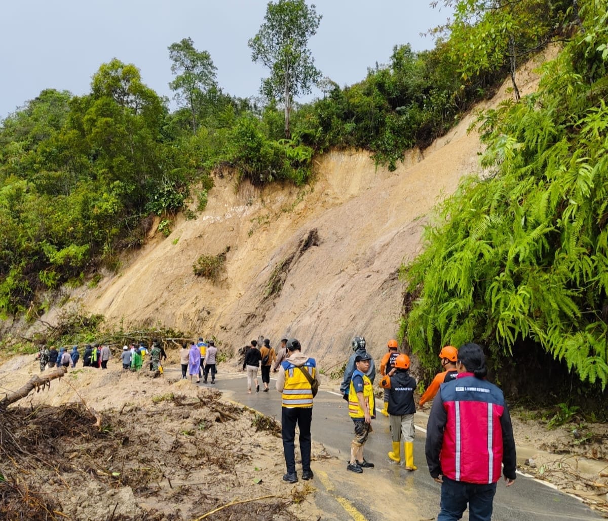 Akses Mulai Terbuka, Kementerian PU Kerahkan Prasarana Air Bersih,Sanitasi Bagi Pengungsi Bencana Banjir, Longsor di Aceh