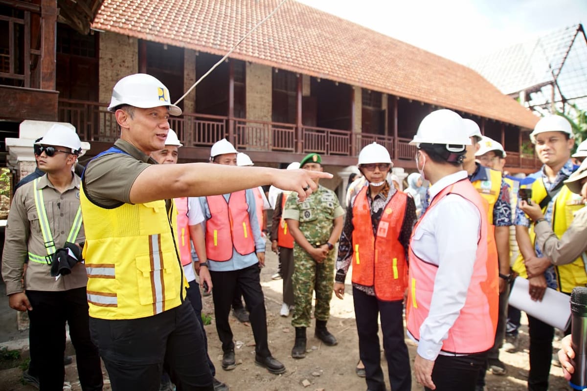 Menko AHY Tinjau Revitalisasi Asrama Inggrisan dan Pasar Banyuwangi