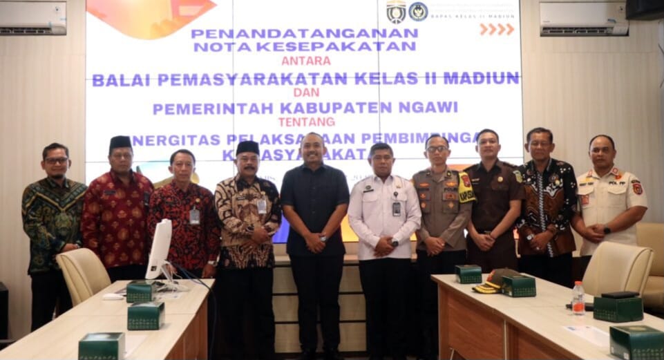 Pemkab Ngawi dan Bapas Kelas II Madiun Tandatangani MoU Sinergitas Pembimbingan Kemasyarakatan