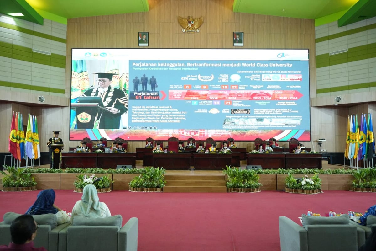 Orasi Ilmiah Dies Natalis ke-61 UNEJ: Kopi Robusta Pandalungan Jadi Inspirasi Inovasi Produk Kesehatan