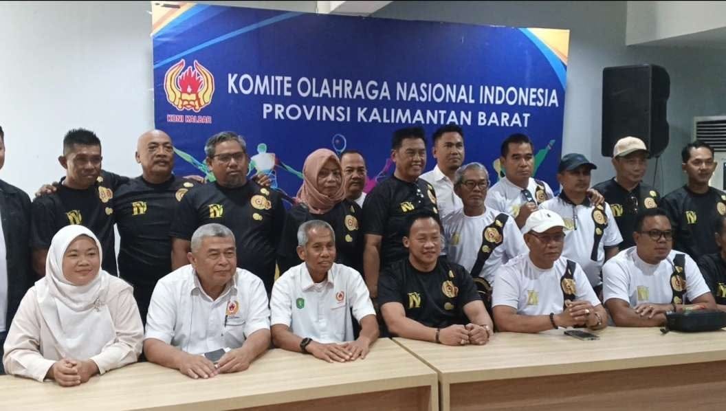 Daud Yordan Kembalikan berkas siap bersaing dalam perebutan Kursi Ketum KONI Kalbar