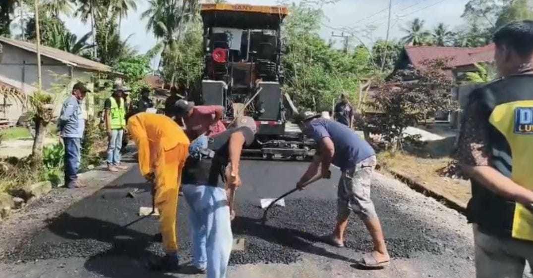 Selama 20 tahun Tidak Disentuh, Jalan Rusak di Luwu Ahirnya Diperbaiki