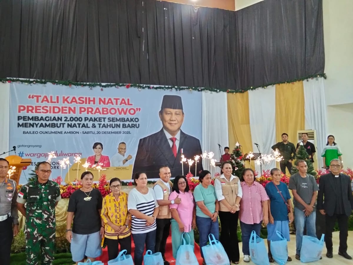 Umat Kristiani di Maluku Terima Bantuan Sembako dari Presiden RI