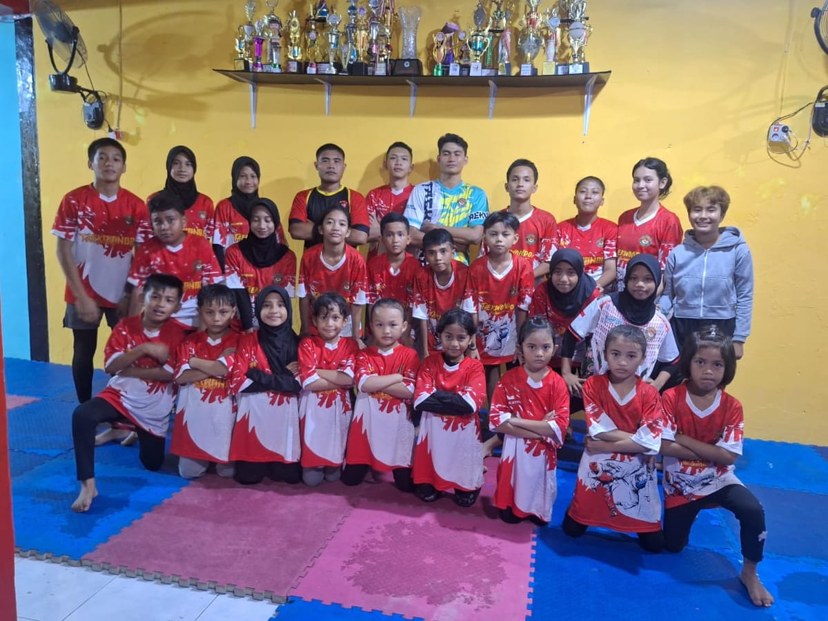 Gabungan Tiga Club Mengikuti International Inter Students Taekwondo Championship di Tangerang