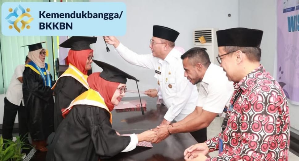 Puluhan Lansia di Ternate Ikut Wisuda Sekolah Lansia Andalan Standar Satu