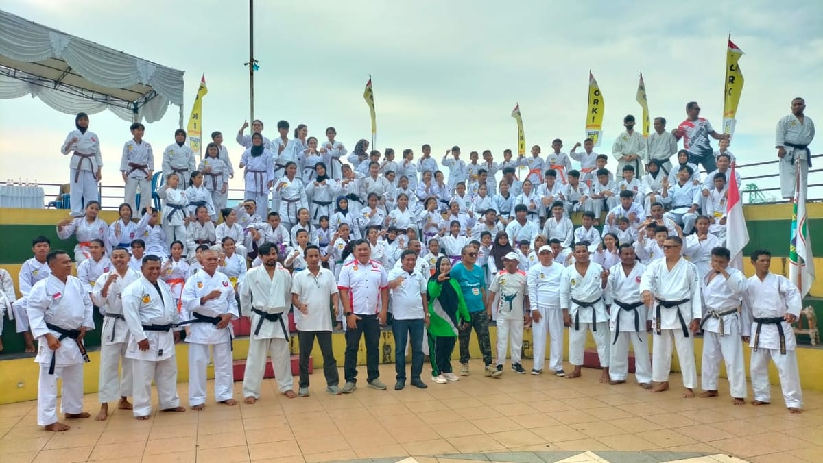 FORKI Maluku Utara Sukses Gelar Latihan Gabungan Antar Perguruan di Landmark Ternate