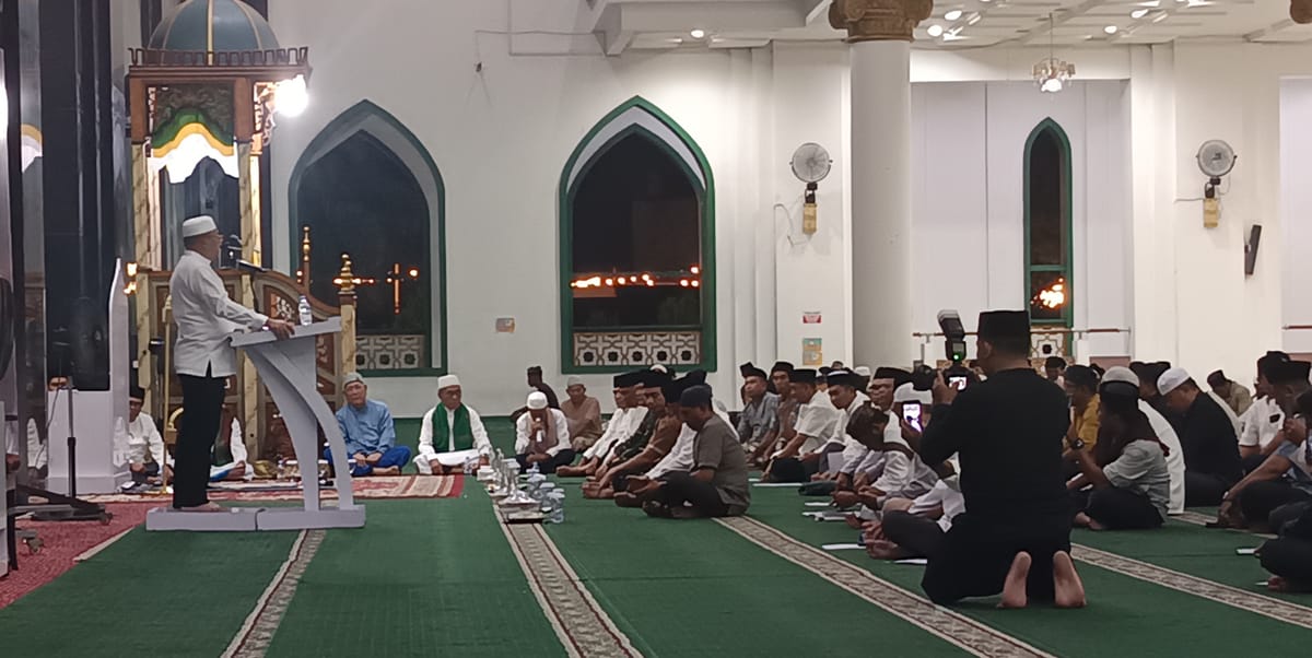 Doa dan Zikir Bersama Pemerintah Kota Ternate Lepas Tahun 2025 dan Sambut 2026