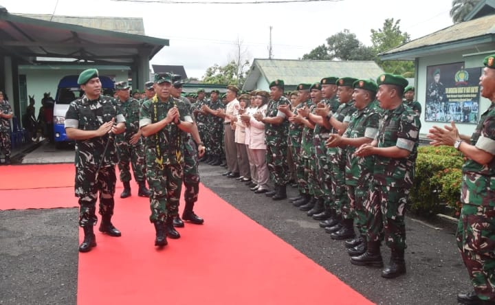 Kunjungi Barabai, Pangdam XXII/TB Instruksikan Pengawasan Ketat Program MBG