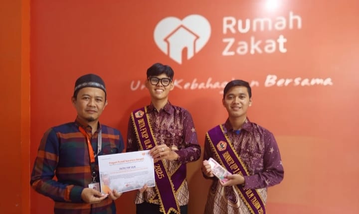 FKIP ULM Serah Terimakan Donasi Peduli Aceh dan Sumatera Kepada LAZNAZ Rumah Zakat