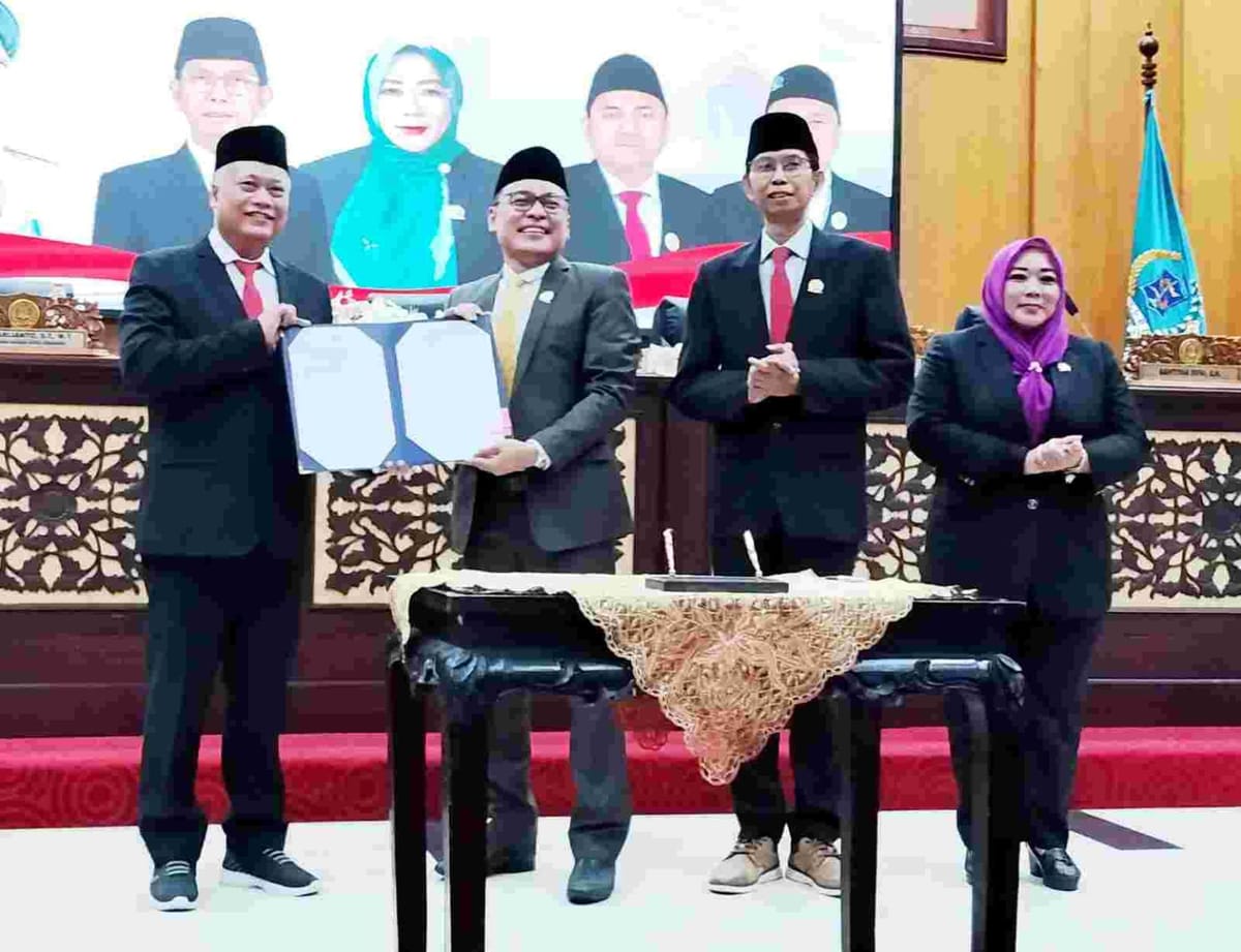 DPRD Surabaya Bahas Tiga Raperda Prakarsa, Soroti Kesehatan Ibu-Anak hingga Kawasan Tanpa Rokok