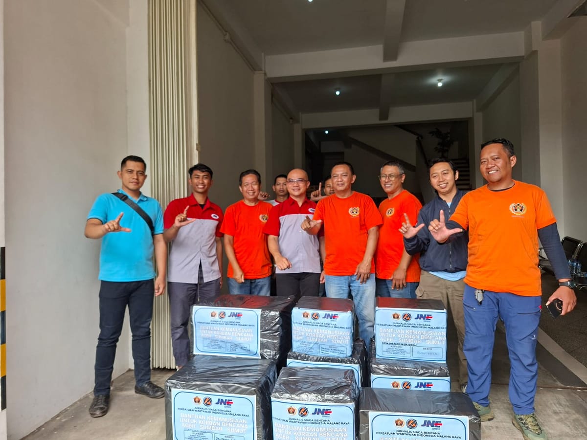 Solidaritas Tanpa Batas: JSB PWI Malang Raya dan JNE Gerak Cepat Bantu Korban Banjir Sumatera