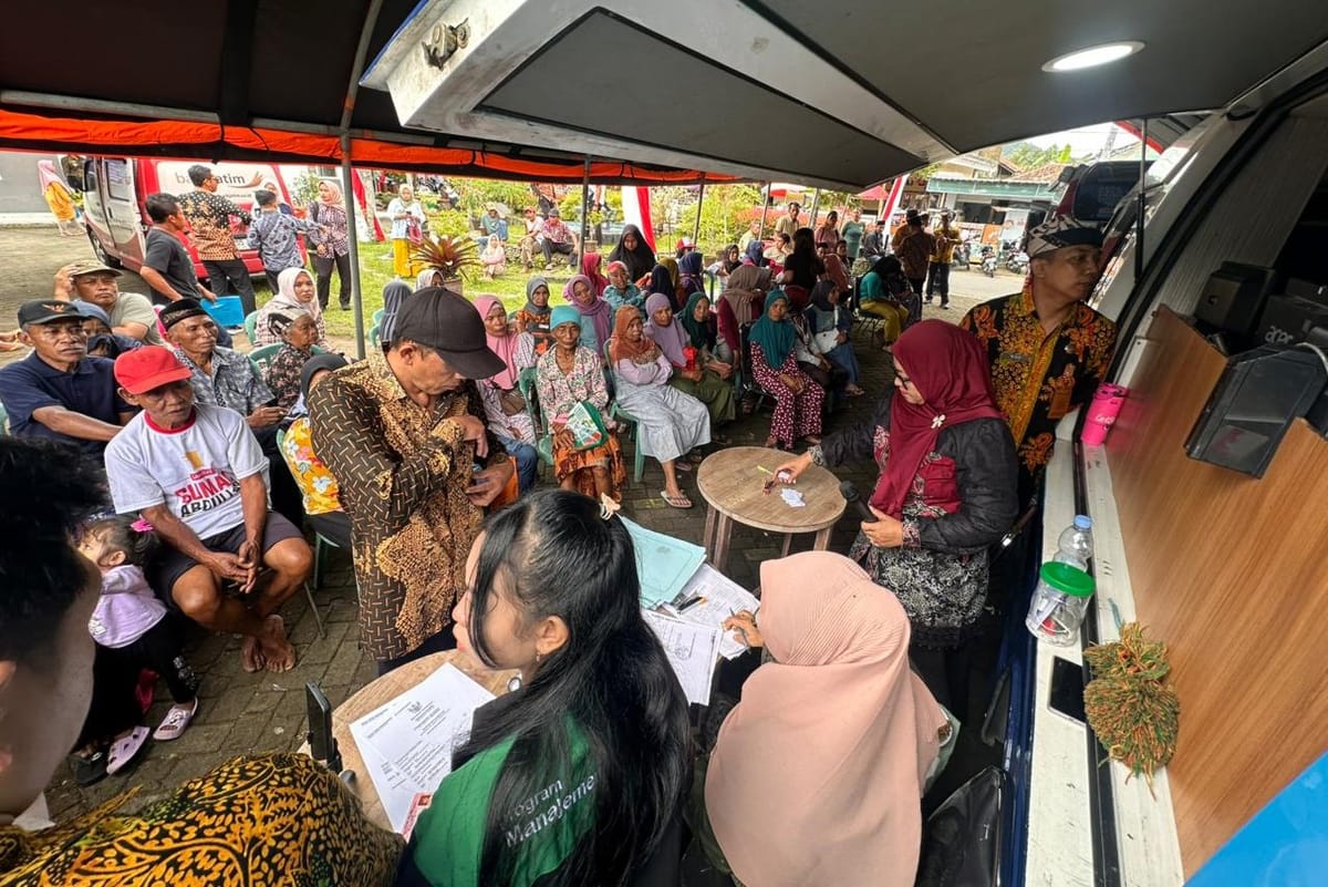 Bupati Banyuwangi Ngantor di Empat Desa dalam Program Bunga Desa