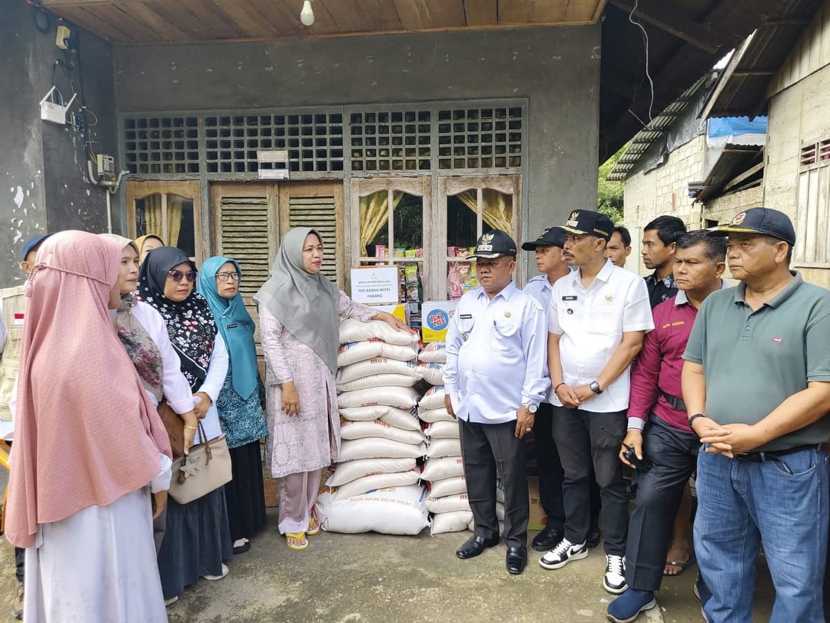 Pemkab Pasbar Salurkan 4,3 Ton Lebih Bantuan Pangan ke Delapan Nagari di Empat Kecamatan Terdampak Banjir dan Longsor