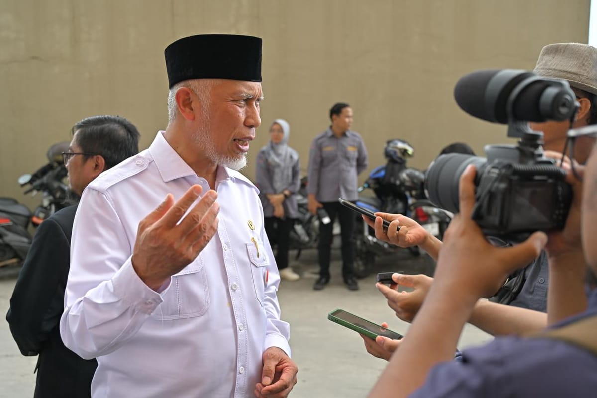 Gubernur Sumbar: Posko Terpadu Harus Siaga 24 Jam untuk Data Resmi Bencana