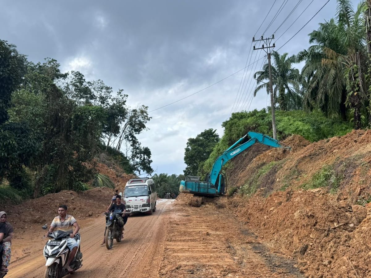 7 Ruas Utama Telah Tembus Jalan Lintas Timur Barat ,Tengah Aceh Pasca Banjir dan Longsor