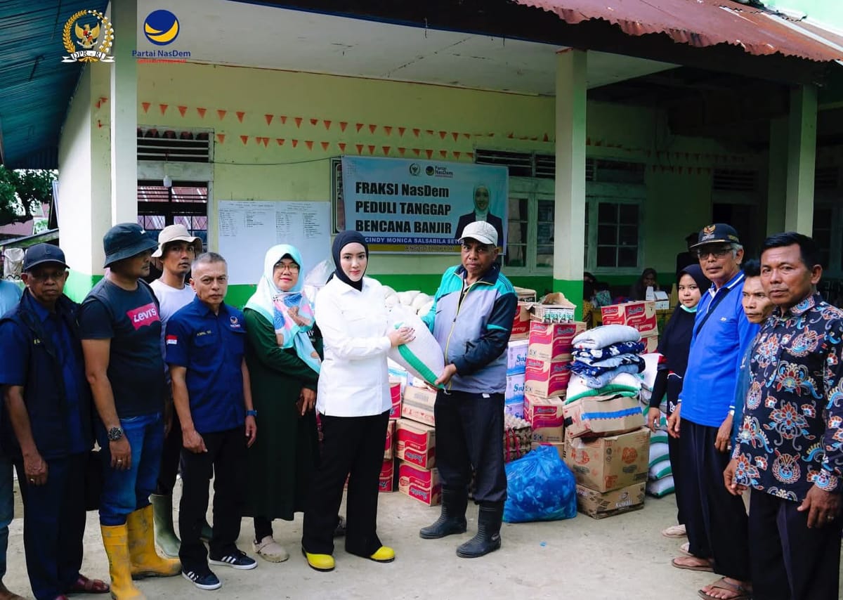 Anggota DPR RI Cindy Monica Salurkan Bantuan Logistik Rp100 juta untuk Korban Banjir dan Longsor di Palembayan