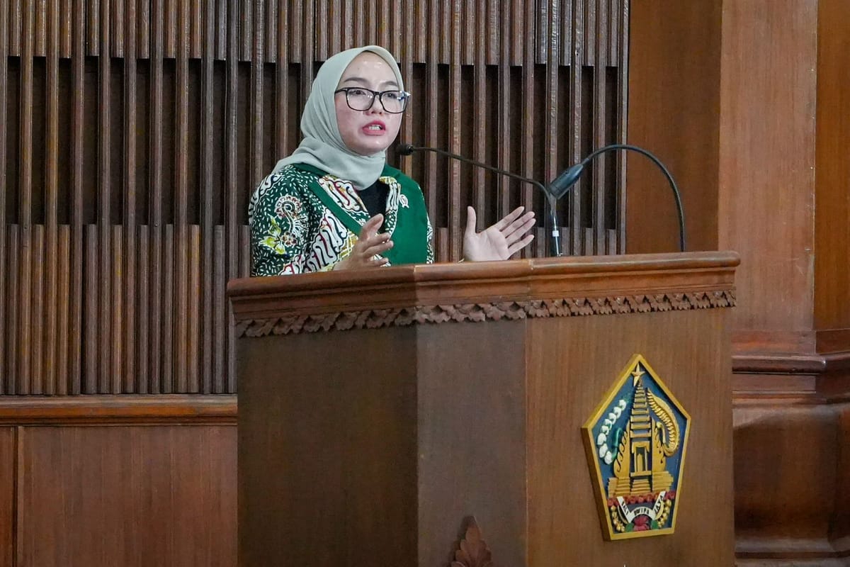 Wamenkop Apresiasi Peran Bali Pertahankan Nilai Budaya Kembangkan Ekonomi Kerakyatan