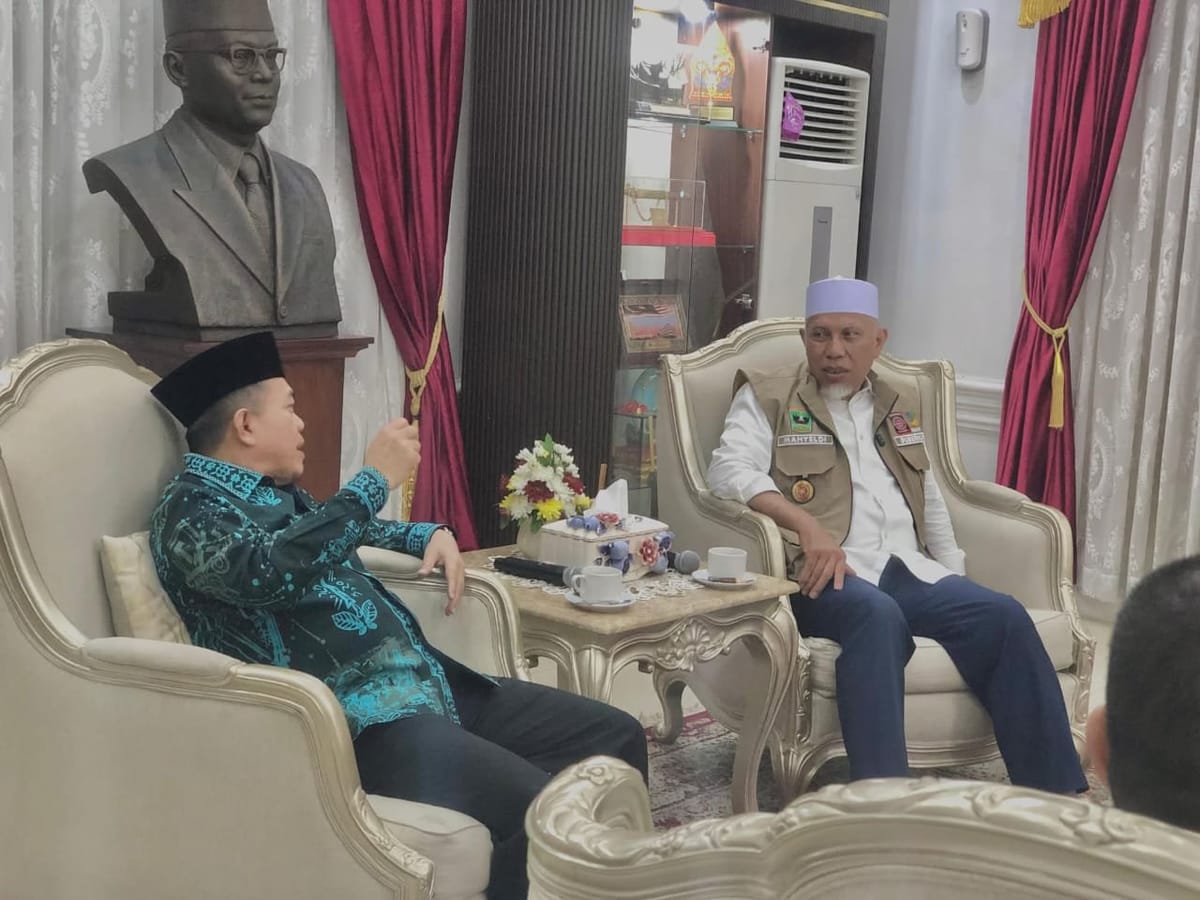 Gubernur Mahyeldi: Terima Kasih Kepedulian Jambi, Ini Sangat Membantu Proses Tanggap Darurat