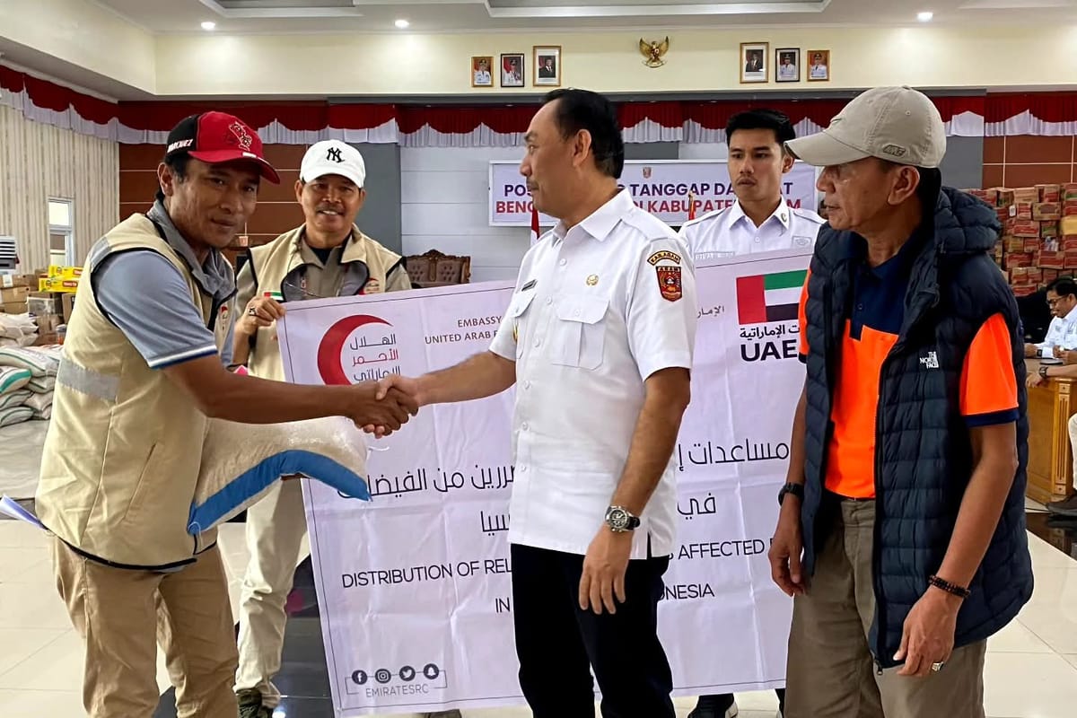 Pemkab Agam Terima Bantuan Bencana dari Uni Emirat Arab