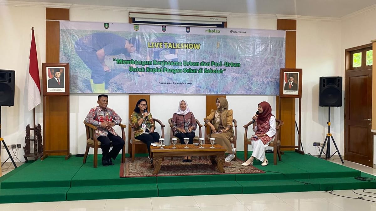 Wujudkan Pangan Sehat, Kantin  Sekolah Solo Terhubung Dengan Petani Lokal