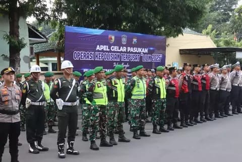 Personel yang terlibat berasal dari Polri, TNI, Satpol PP, Dinas Perhubungan, Dinas Kesehatan, BPBD, serta unsur pendukung lainnya. (Foto Humas Polres Lumajang)
