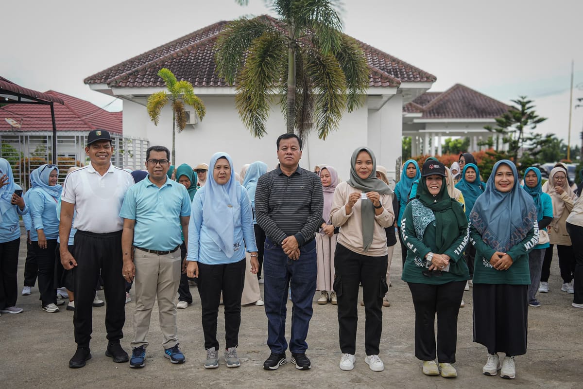 Bupati Kuansing Apresiasi Kinerja Tim Penggerak PKK dengan Hadiah Umroh