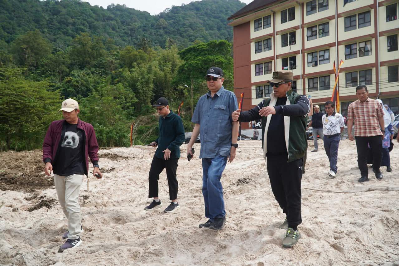 Dirjen PU dan Wagub Sumbar Tinjau Lokasi Huntap di Padang Panjang, Pastikan Warga Terdampak Segera Miliki Rumah Layak