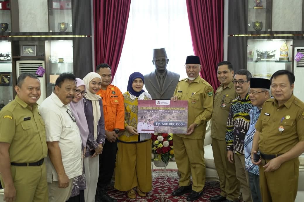 Gubernur Mahyeldi Terima Bantuan Rp500 Juta dari Pemkot Makassar untuk Korban Bencana Sumbar