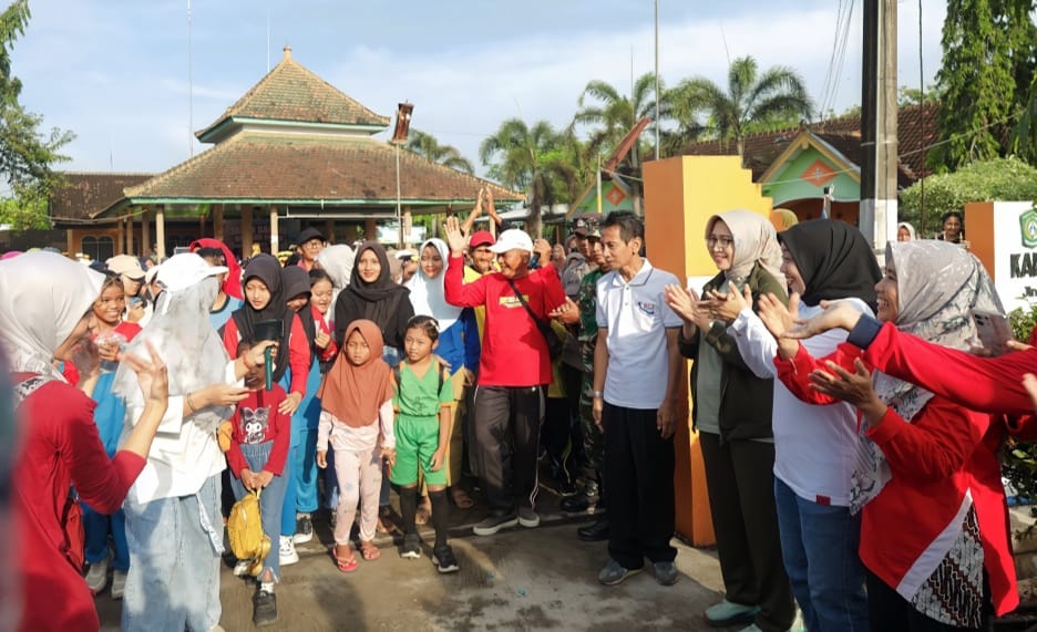 Pemkab Lumajang Edukasi Masyarakat Tentang Pajak Dengan Cara Kreatif