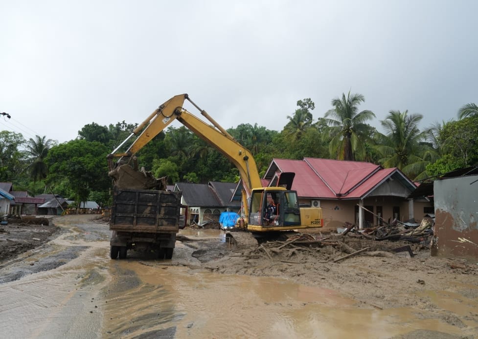PU  Percepat Akses Jalan, Pengerukan Sedimen, Distribusikan Air Bersih dan Sanitasi di Kabupaten Agam