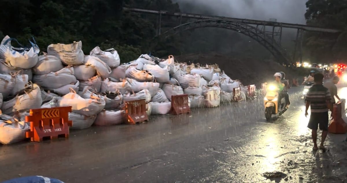 Struktur Jembatan,  Perkuat Tebing Sungai Batang Anai  di Jembatan Kembar Margayasa Tanah Datar Di Cek Menyeluruh