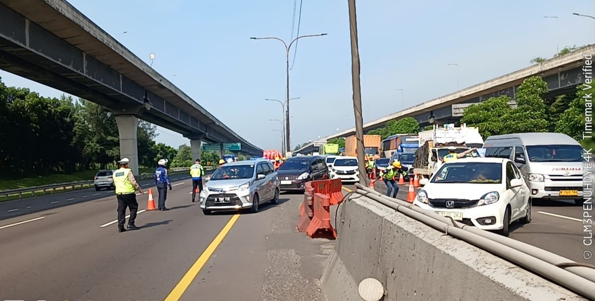 JTT Berlakukan Contraflow dari KM 47 s.d KM 65 Arah Cikampek, Tol Jakarta-Cikampek Atas Diskresi Kepolisian