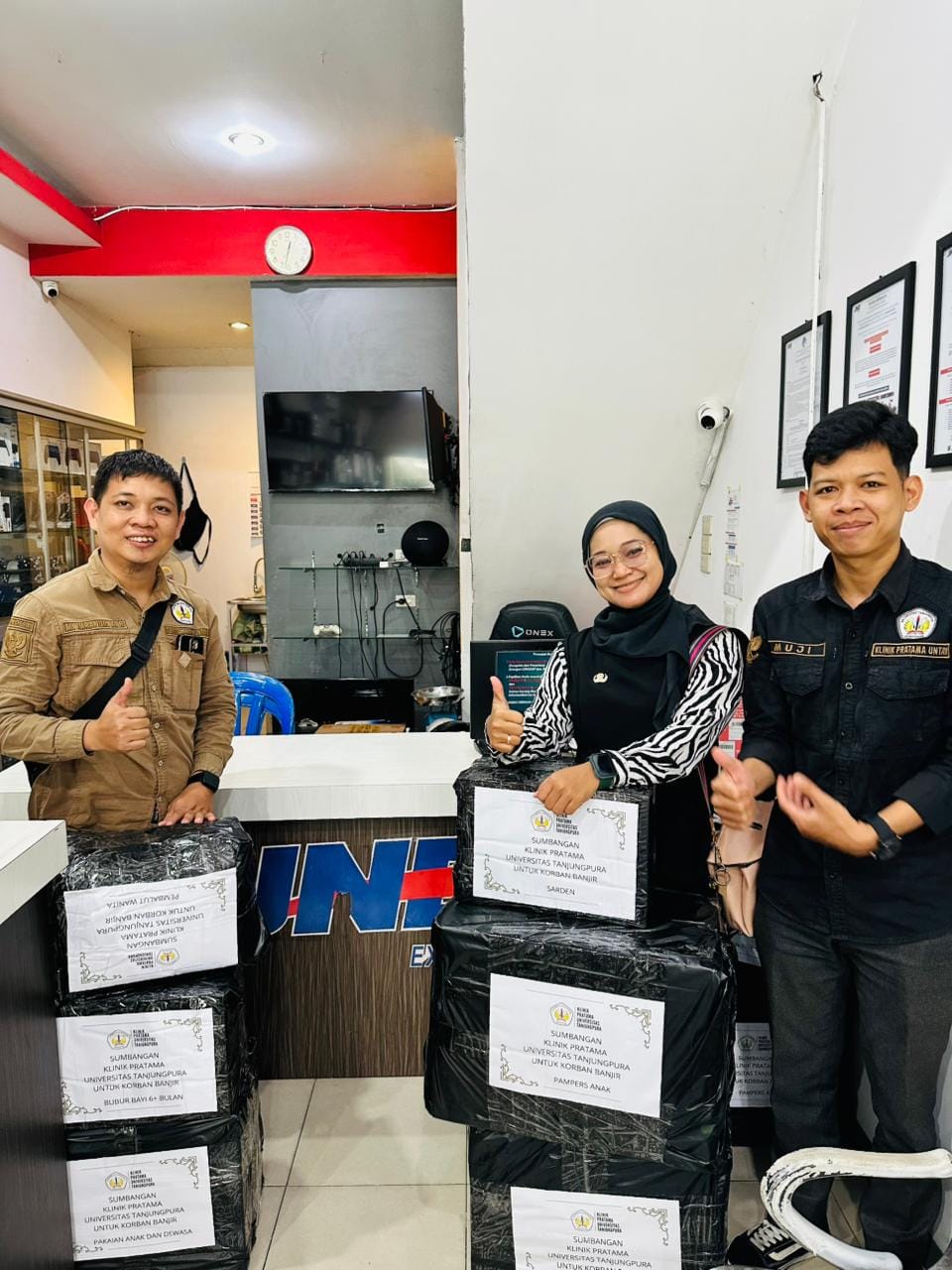 Peduli Sesama, Klinik Pratama Untan Bantu Banjir Sumatera