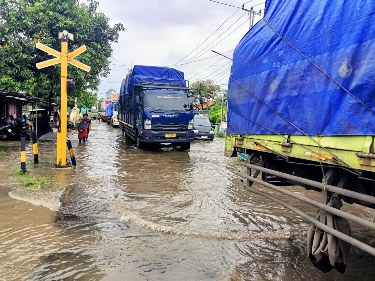 Genangan Air di Pekalongan, Sejumlah Perjalanan KA Daop 4 Semarang Dibatalkan