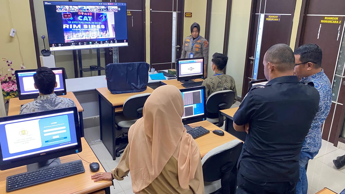 Seleksi SIPSS 2025, Dua Personel Polda Maluku Jalani Tes CAT Psikologi POLDA MALUKU-