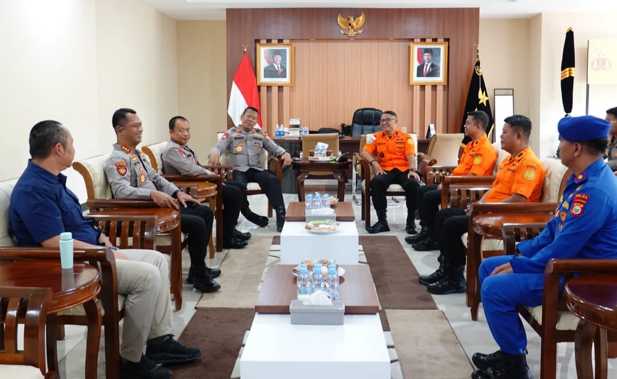 Kepala Kantor SAR Ternate Lakukan Koordinasi dan Silaturahmi Dengan Kapolda Maluku Utara   Perkuat Sinergitas