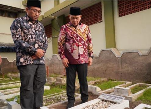 Napak Tilas Karangkajen, Wamenag: Doa dan Ikhtiar Menjaga Amanah Kemenag di Usia 8 Dekade