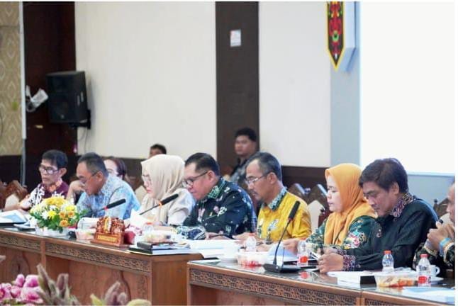 Pemprov Kalteng Kebut Finalisasi Raperda Perpustakaan dan Kearsipan