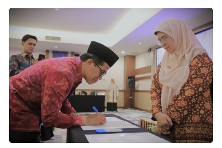 Dukung Fasilitas Digital dan Keamanan , UIN Antasari Teken Kontrak Pengadaan Barang dan Jasa